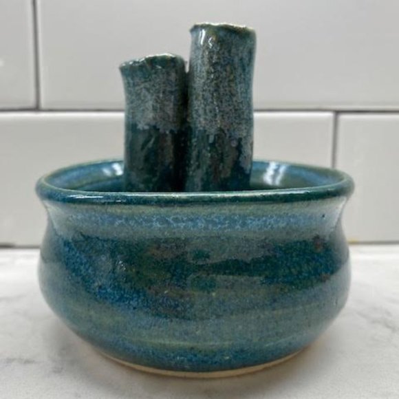 Cute 3-Tube Ceramic Bud Vase by Dove’s Landing - Picture 5 of 8